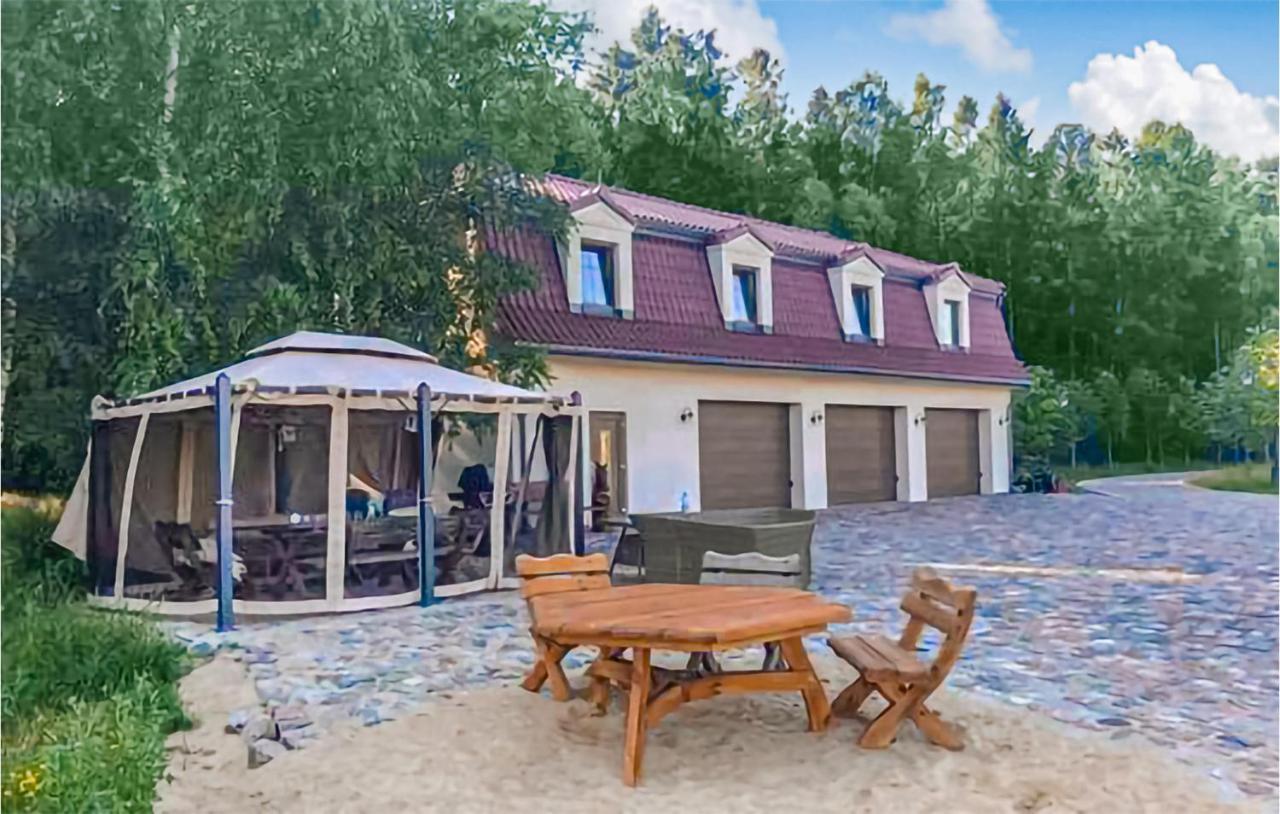 Amazing Home In Gniewino With Kitchen Εξωτερικό φωτογραφία